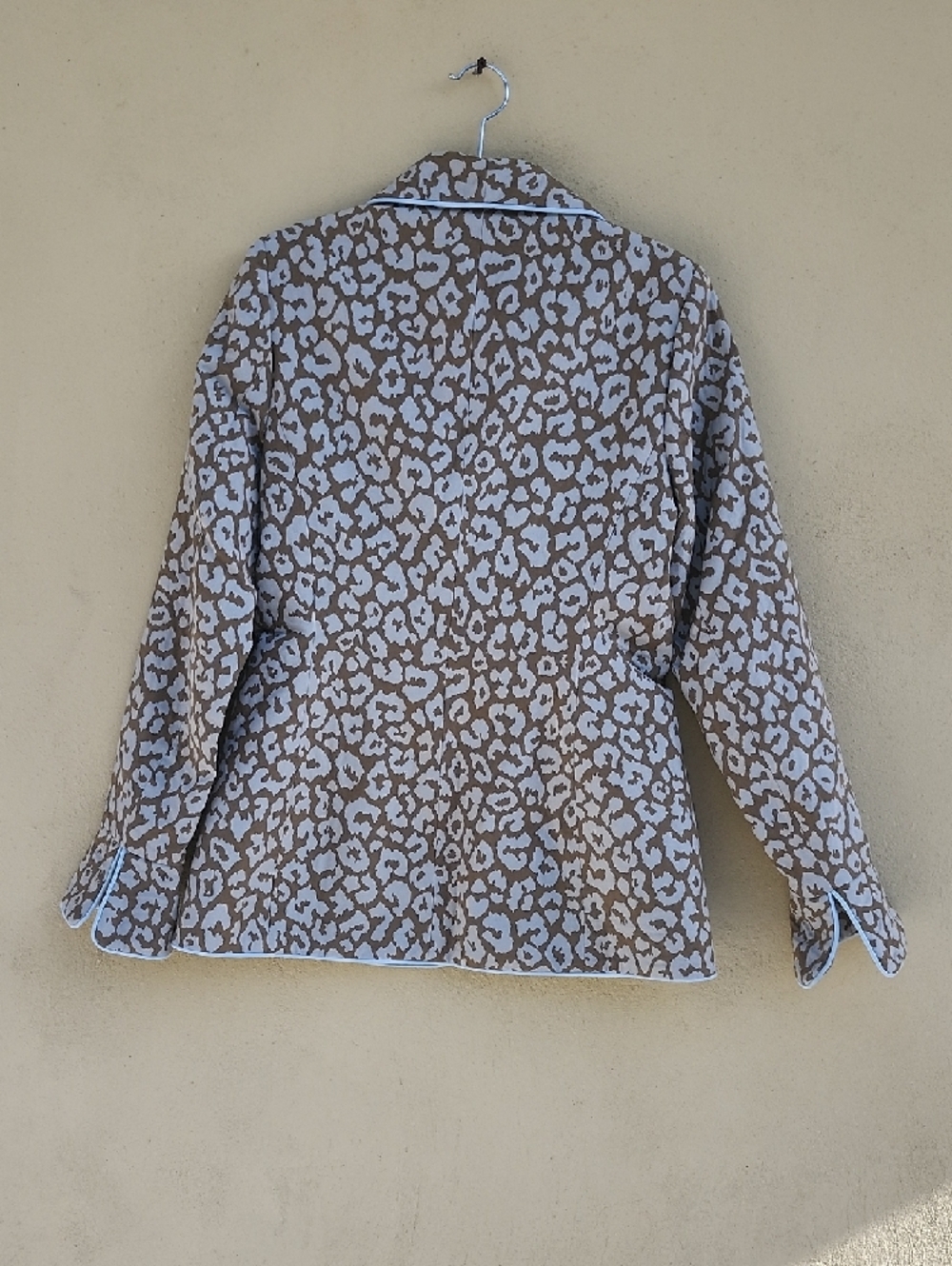 J. McLaughlin Tan and Green Leopard-Print Piped Blazer - Picture 8 of 12